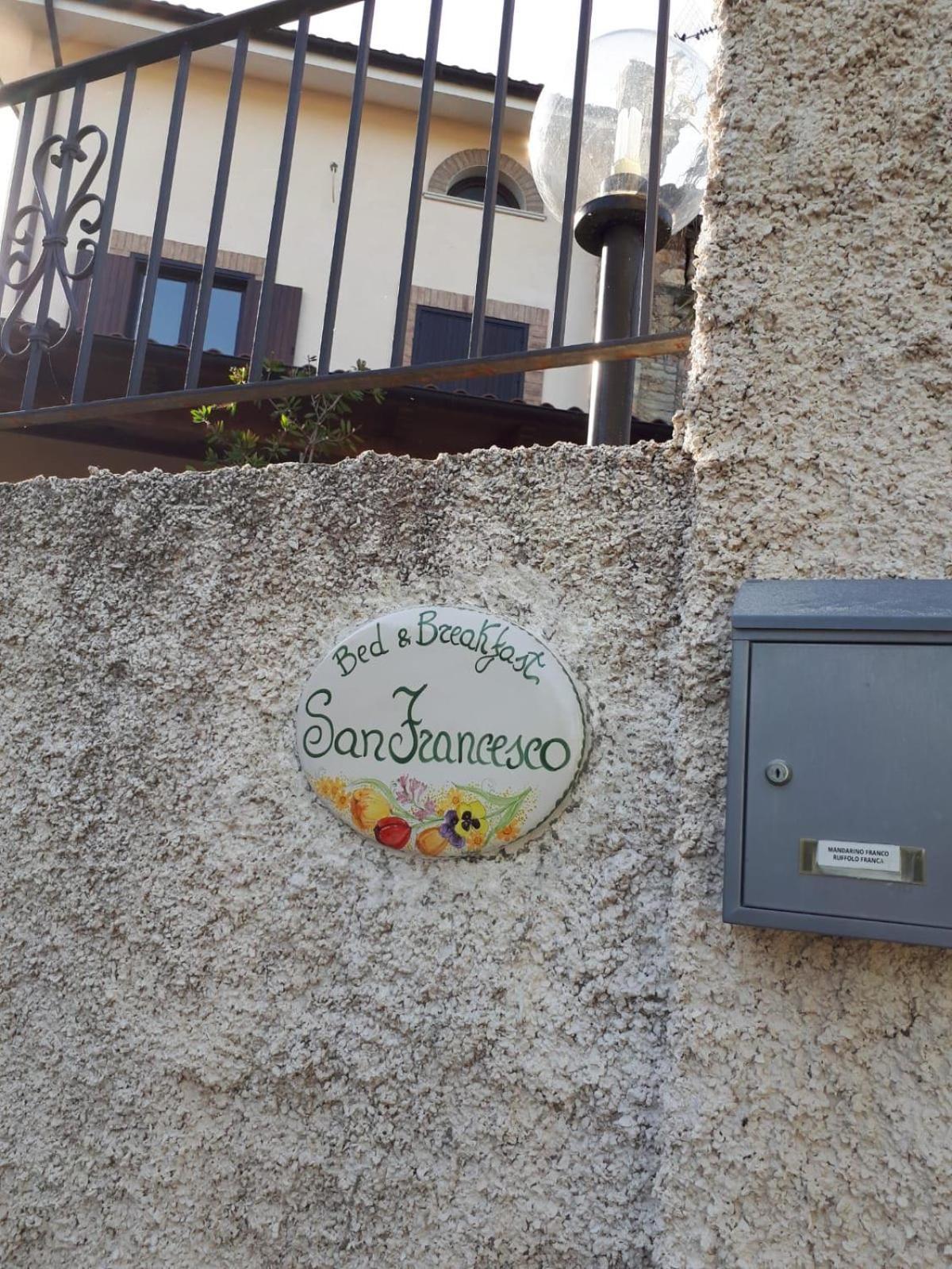 San Francesco Acomodação com café da manhã Cerisano Exterior foto
